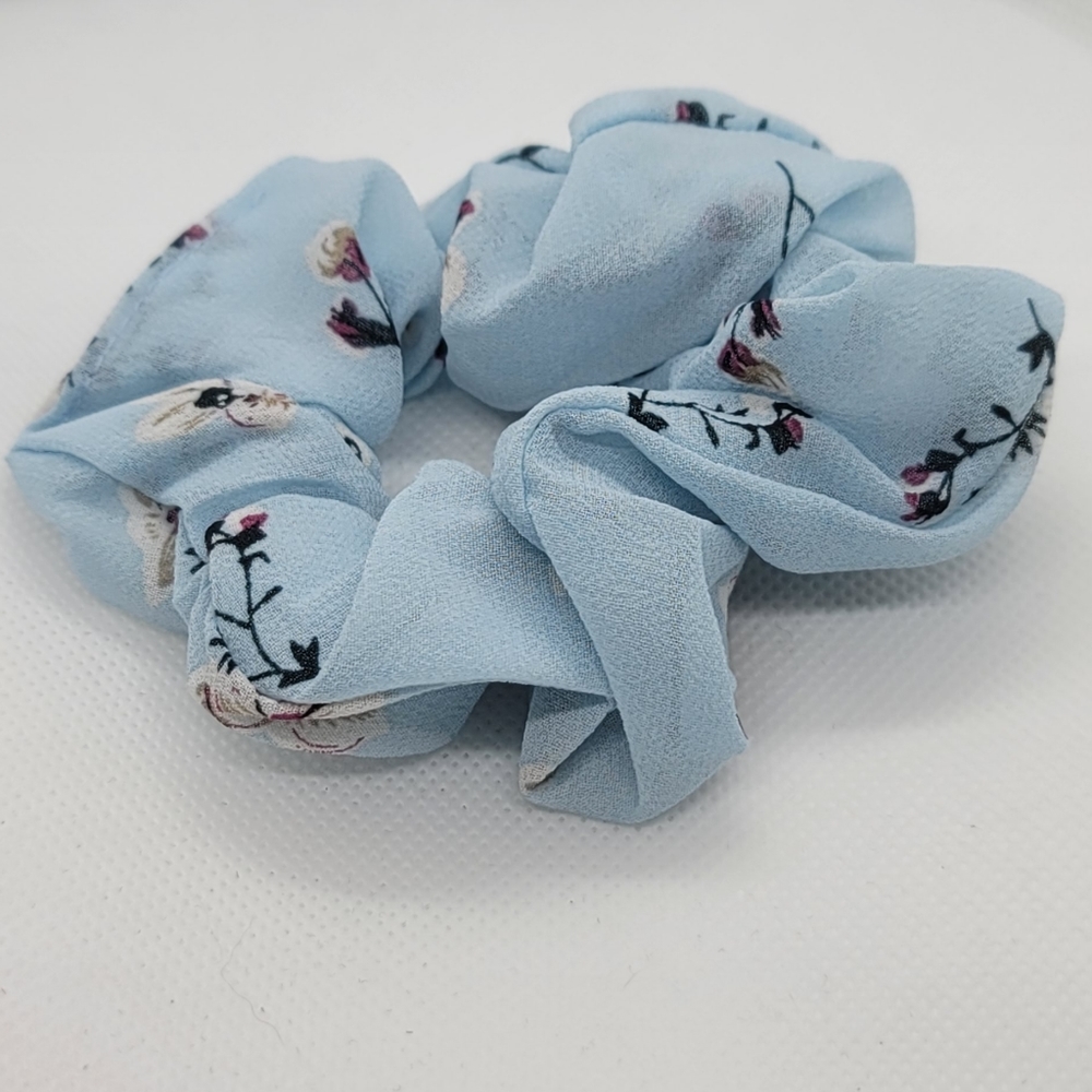 Scrunchies light blue